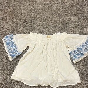 Hollister Cream Textured Blouse